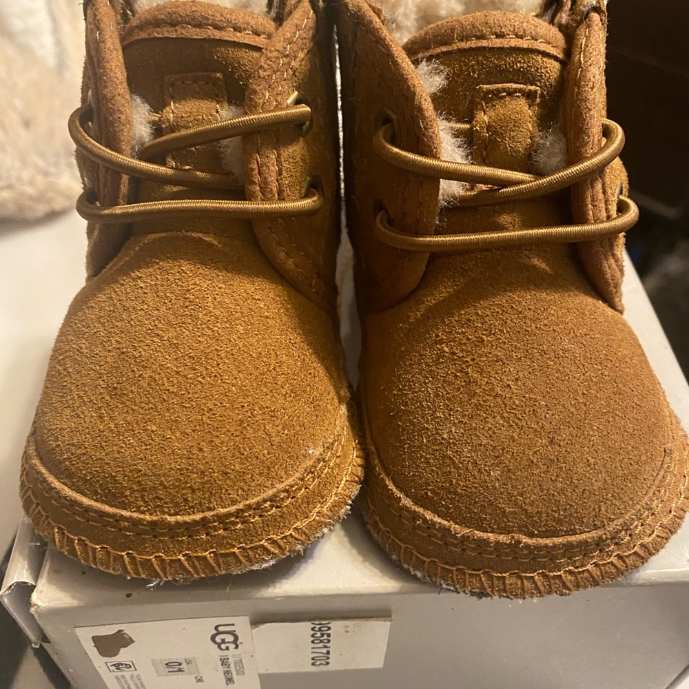 Size 1 baby ugg boots